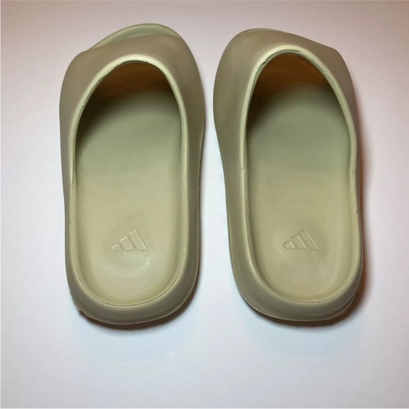 Adidas Yeezy Slides Resin Size 7 M Excellent Condition - Picture 9 of 14